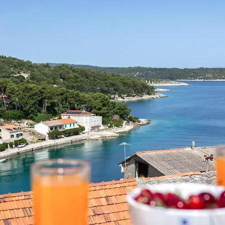 Stunning In With Kitchen