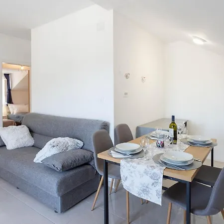 Stunning In With Kitchen Povlja (Brac)